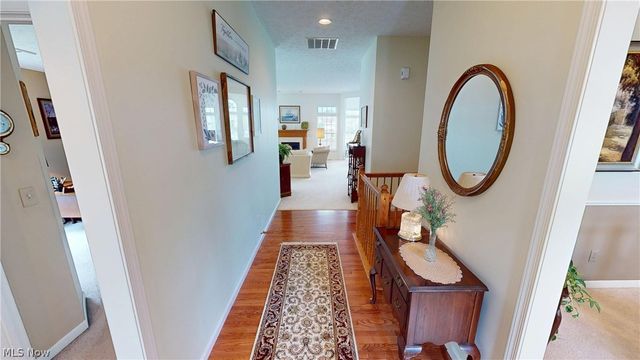 1003 Nature Wood Circle, Kent, OH 44240