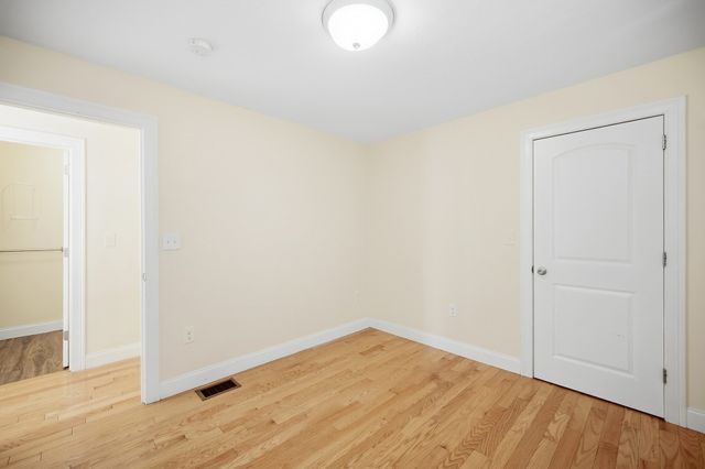 39 Mulberry St, Brockton, MA 02302