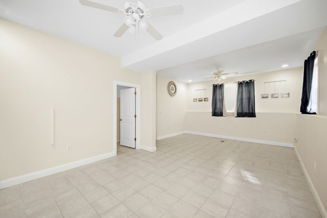 39 Mulberry St, Brockton, MA 02302