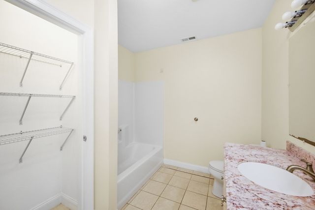 39 Mulberry St, Brockton, MA 02302
