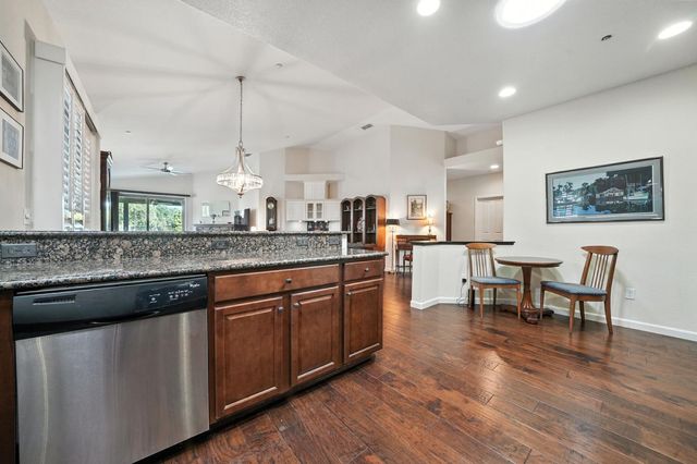 650 Castle Oaks Dr, Ione, CA 95640