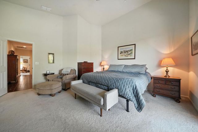 650 Castle Oaks Dr, Ione, CA 95640