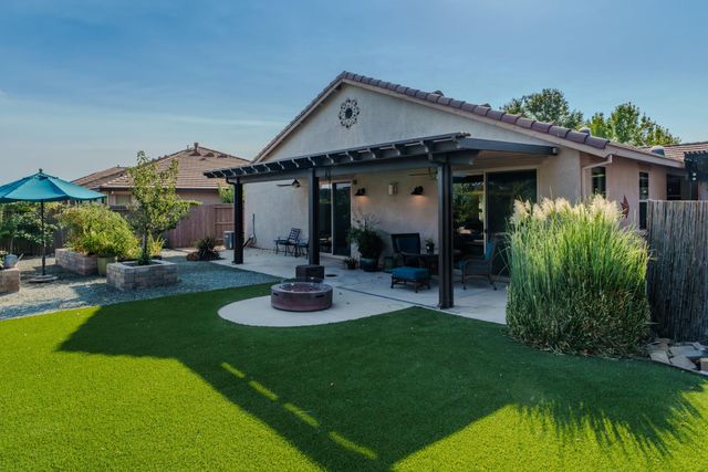 650 Castle Oaks Dr, Ione, CA 95640