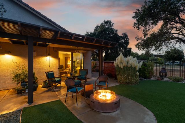 650 Castle Oaks Dr, Ione, CA 95640