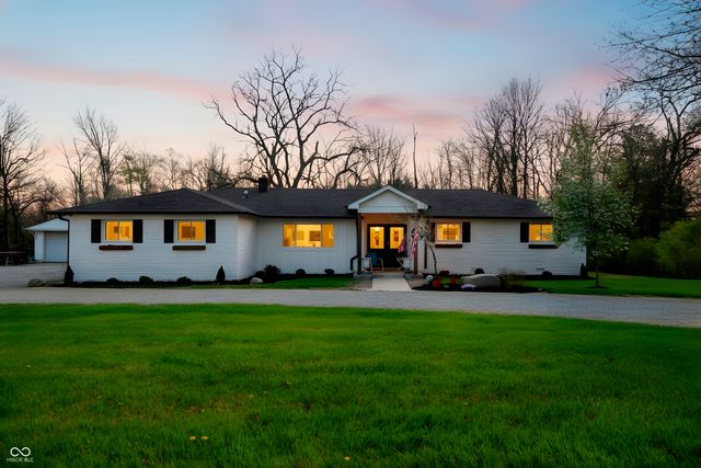5523 S Nineveh Road, Franklin, IN 46131