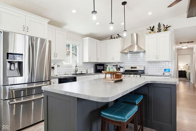 5523 S Nineveh Road, Franklin, IN 46131