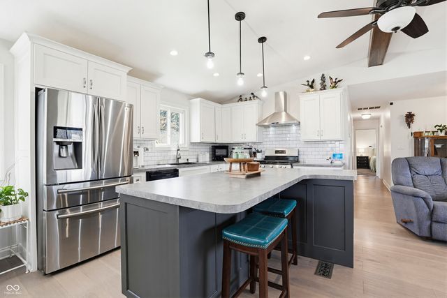 5523 S Nineveh Road, Franklin, IN 46131