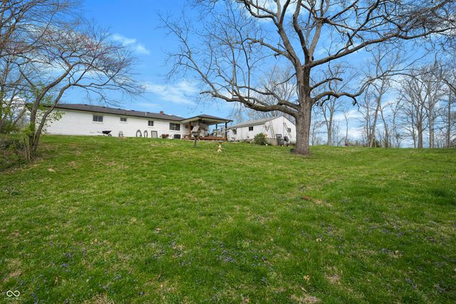 5523 S Nineveh Road, Franklin, IN 46131