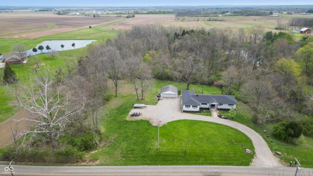 5523 S Nineveh Road, Franklin, IN 46131