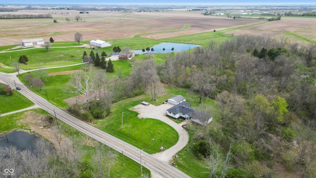 5523 S Nineveh Road, Franklin, IN 46131