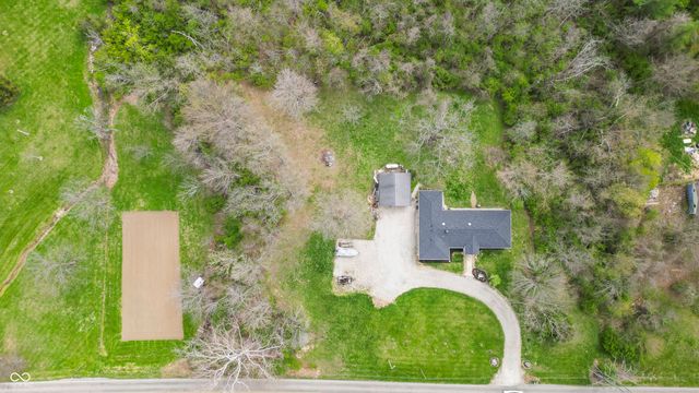 5523 S Nineveh Road, Franklin, IN 46131