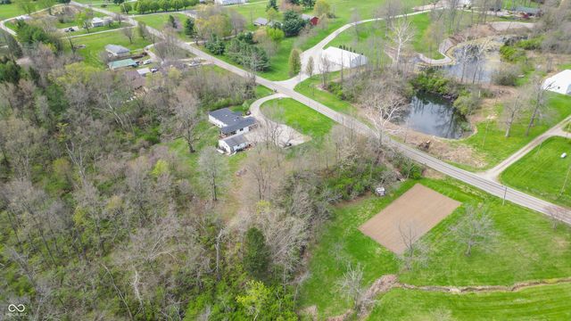 5523 S Nineveh Road, Franklin, IN 46131