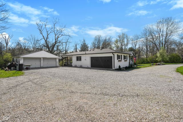 5523 S Nineveh Road, Franklin, IN 46131