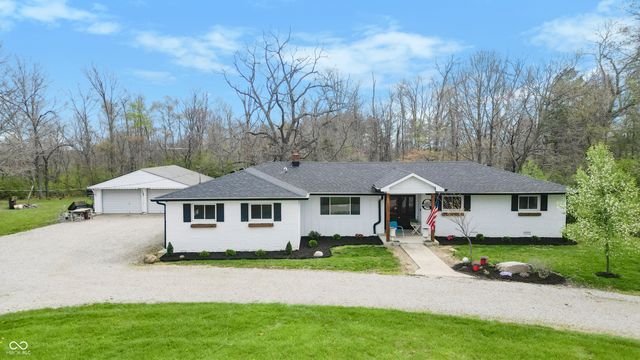 5523 S Nineveh Road, Franklin, IN 46131