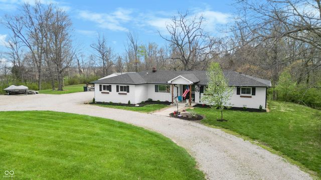 5523 S Nineveh Road, Franklin, IN 46131