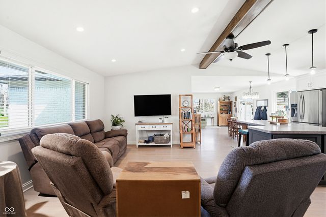 5523 S Nineveh Road, Franklin, IN 46131