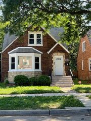 12145 S Perry Avenue, Chicago, IL 60628