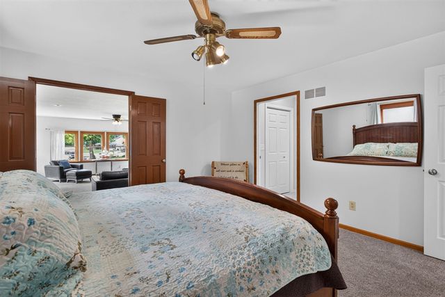 103 Paula Drive, Brooklyn, MI 49230