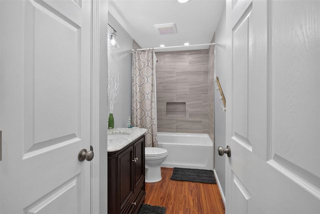 103 Paula Drive, Brooklyn, MI 49230
