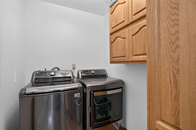 103 Paula Drive, Brooklyn, MI 49230