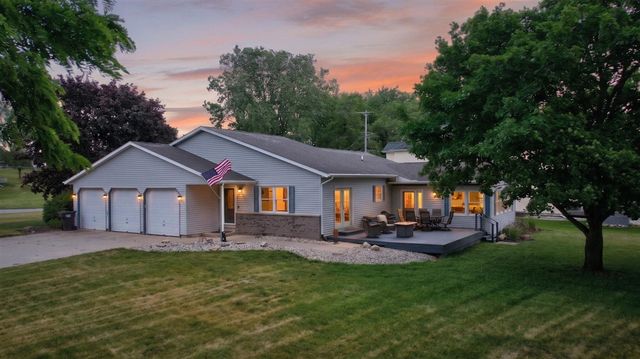 103 Paula Drive, Brooklyn, MI 49230