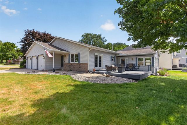 103 Paula Drive, Brooklyn, MI 49230