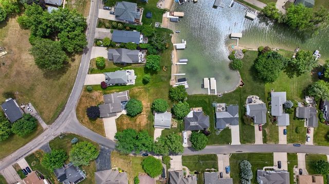 103 Paula Drive, Brooklyn, MI 49230