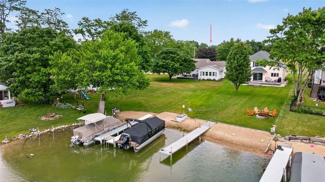 103 Paula Drive, Brooklyn, MI 49230