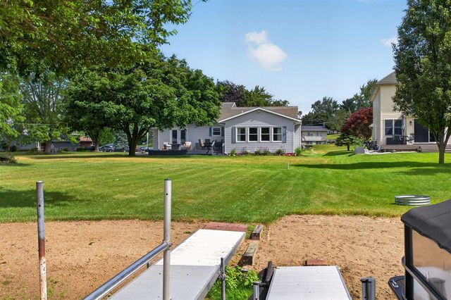 103 Paula Drive, Brooklyn, MI 49230