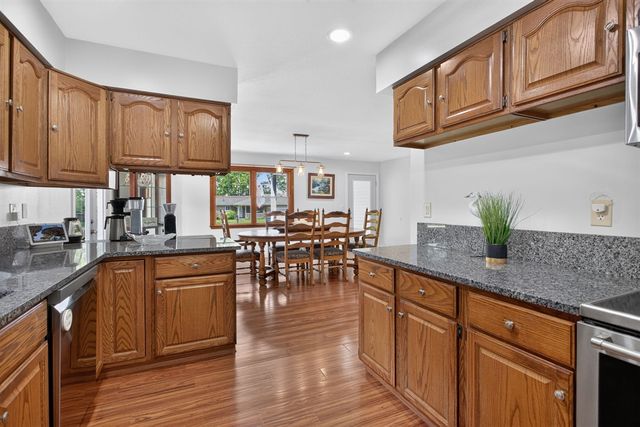 103 Paula Drive, Brooklyn, MI 49230