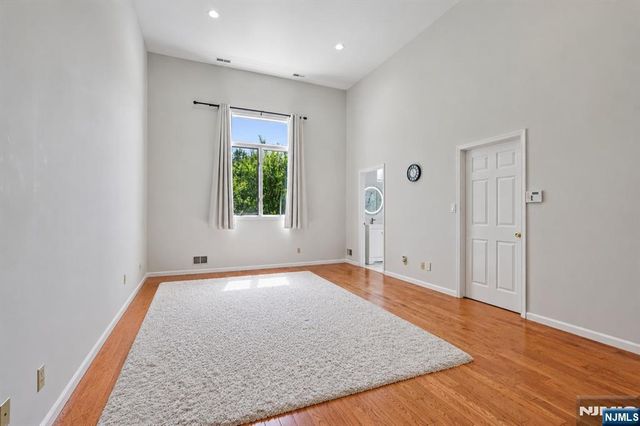 40 Rio Vista Drive, Allendale, NJ 07401