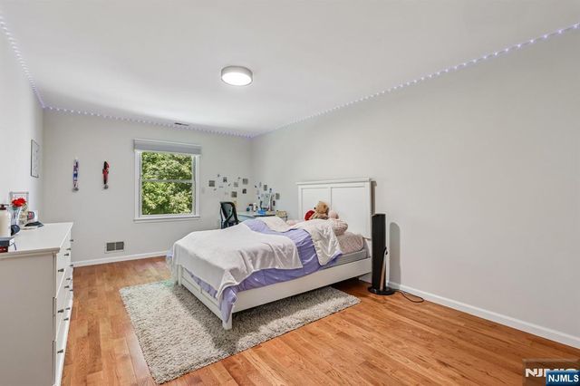 40 Rio Vista Drive, Allendale, NJ 07401