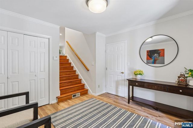 40 Rio Vista Drive, Allendale, NJ 07401