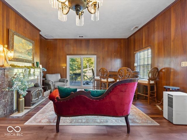 9271 S 225 E, Flat Rock, IN 47234