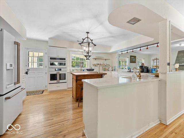 9271 S 225 E, Flat Rock, IN 47234