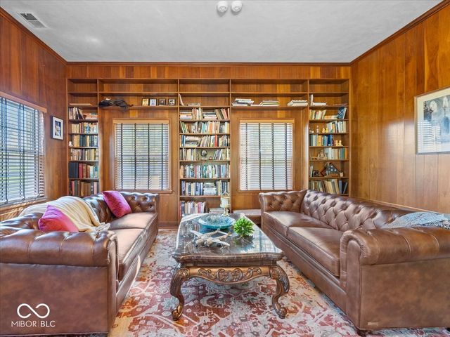 9271 S 225 E, Flat Rock, IN 47234