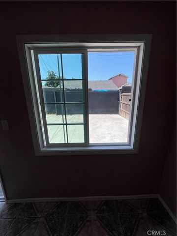 1206 E 22nd, Los Angeles, CA 90011