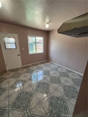 1206 E 22nd, Los Angeles, CA 90011