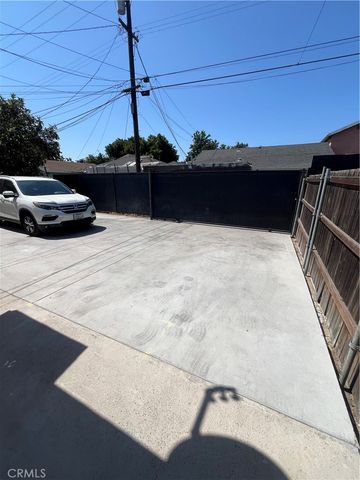1206 E 22nd, Los Angeles, CA 90011