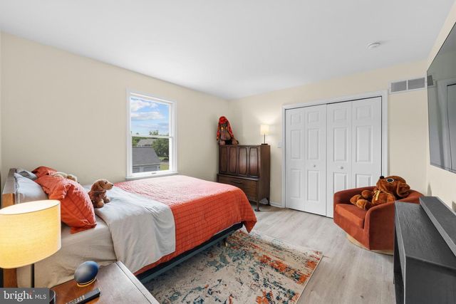 1400 BUCK HILL DR, Southampton, PA 18966