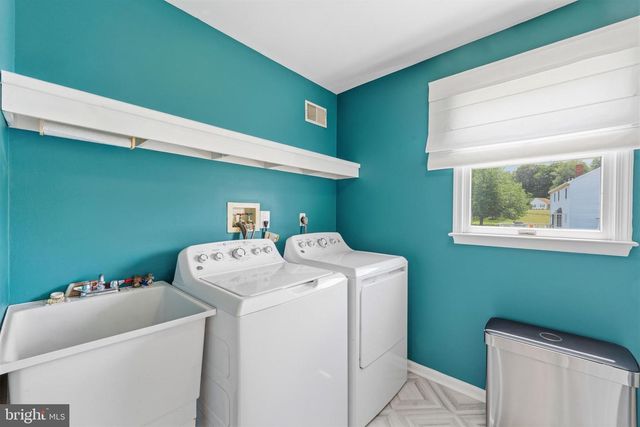 1400 BUCK HILL DR, Southampton, PA 18966