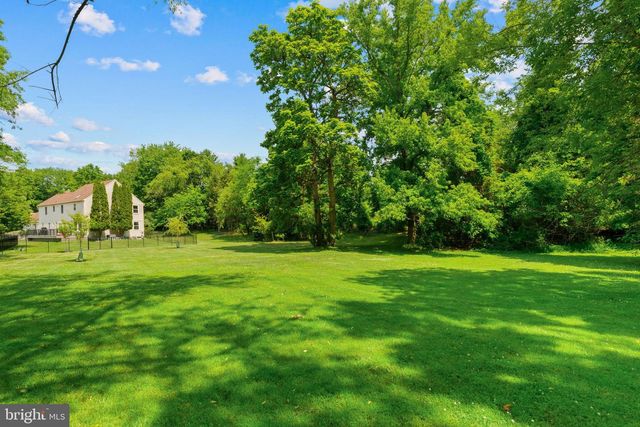 1400 BUCK HILL DR, Southampton, PA 18966