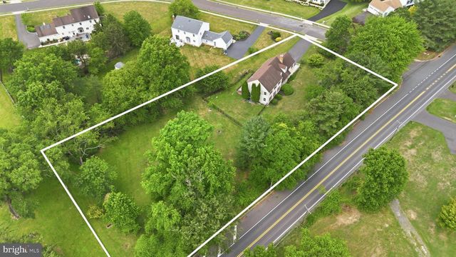 1400 BUCK HILL DR, Southampton, PA 18966
