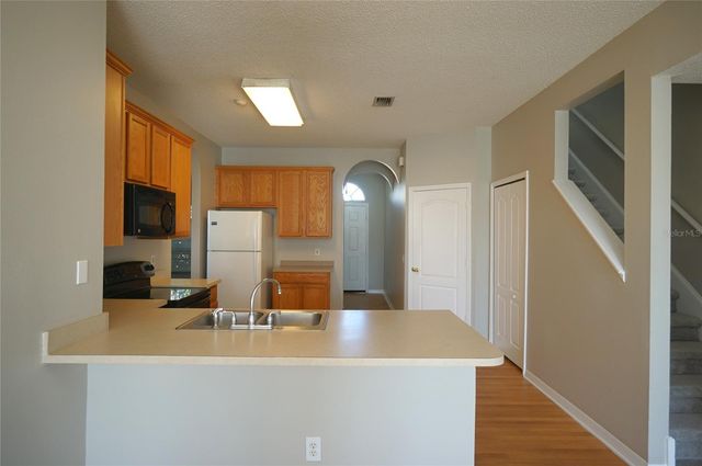 10205 GOLDENBROOK WAY, Tampa, FL 33647