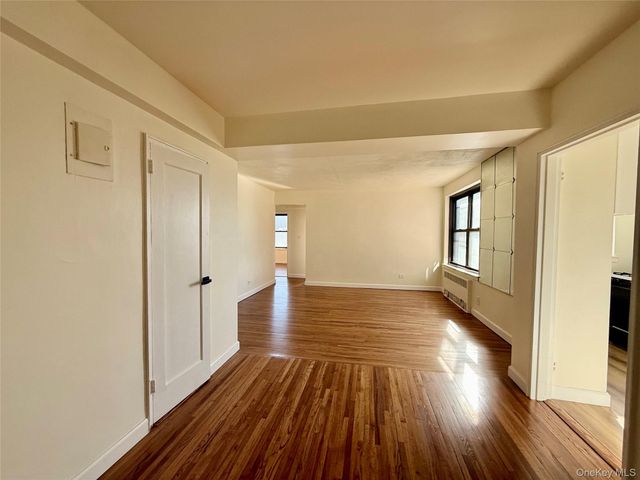 11225 34 Avenue 6H, Corona, NY 11368