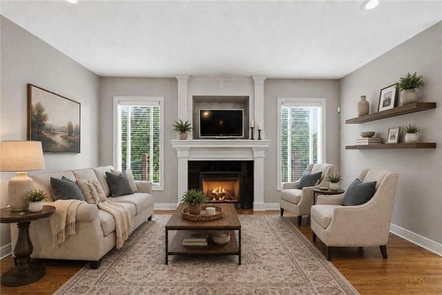 5819 N Liberty Avenue, Kansas City, MO 64118
