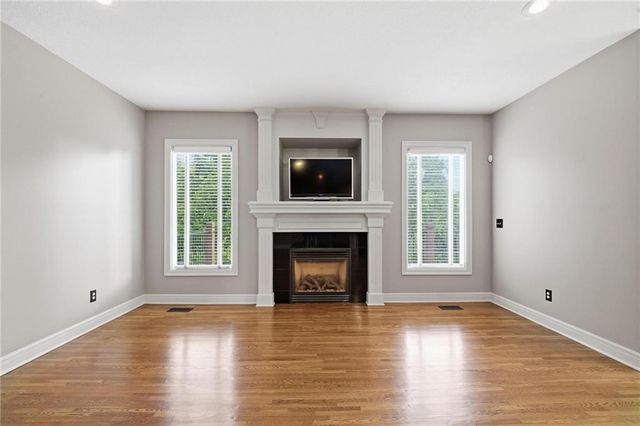 5819 N Liberty Avenue, Kansas City, MO 64118
