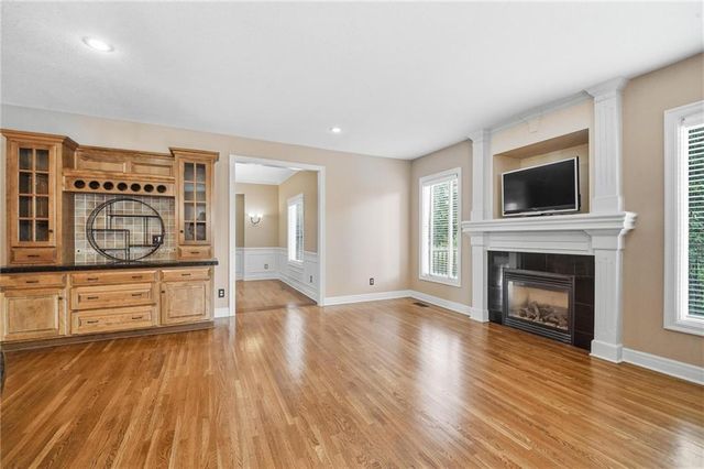 5819 N Liberty Avenue, Kansas City, MO 64118