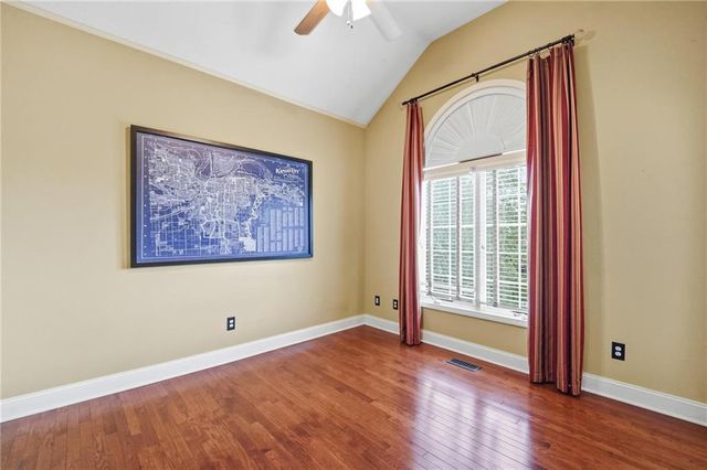 5819 N Liberty Avenue, Kansas City, MO 64118