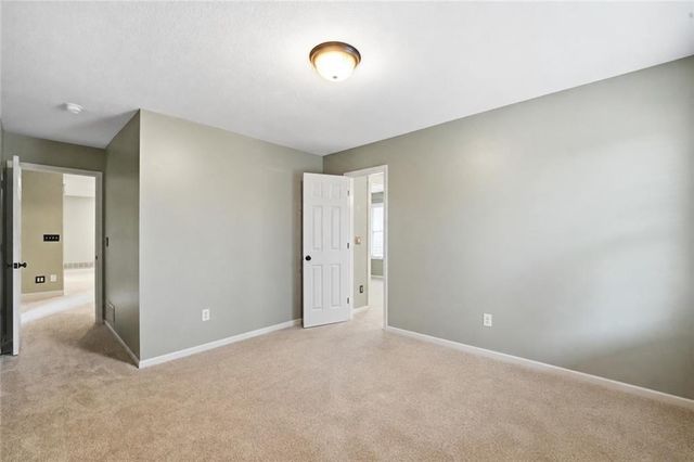 5819 N Liberty Avenue, Kansas City, MO 64118